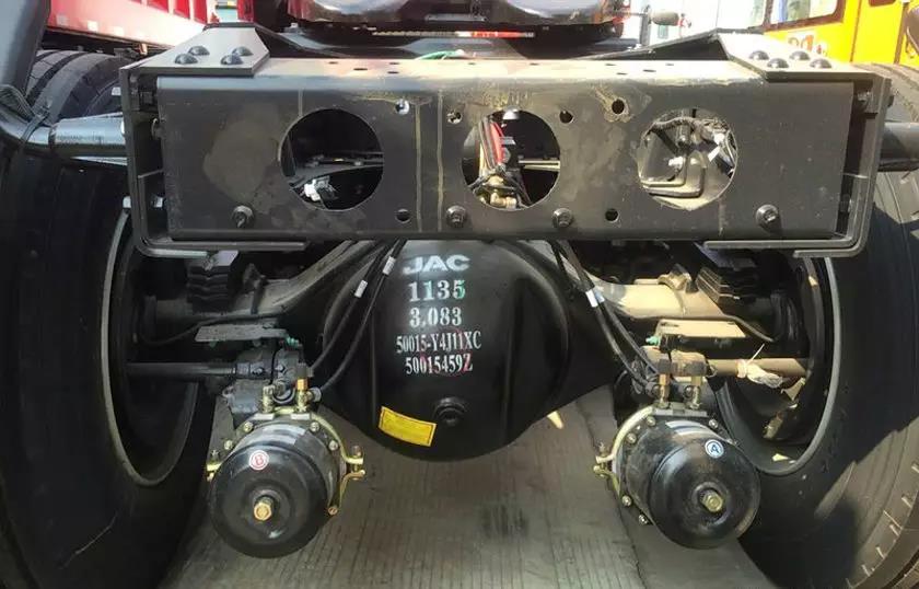 高速物流首选,黄金动力加成,带您看格尔发旗舰版自动挡牵引车 - 第5张 - 提加商用车网 高速物流首选,黄金动力加成,带您看格尔发旗舰版自动挡牵引车 - 第5张