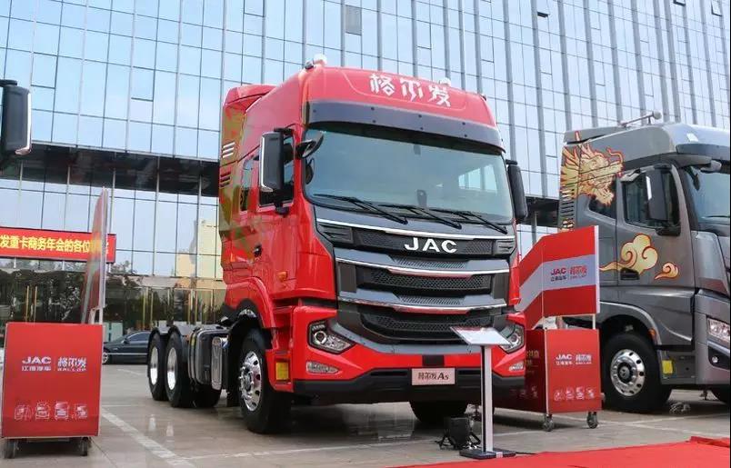 高速物流首选,黄金动力加成,带您看格尔发旗舰版自动挡牵引车 - 第7张 - 提加商用车网 高速物流首选,黄金动力加成,带您看格尔发旗舰版自动挡牵引车 - 第7张