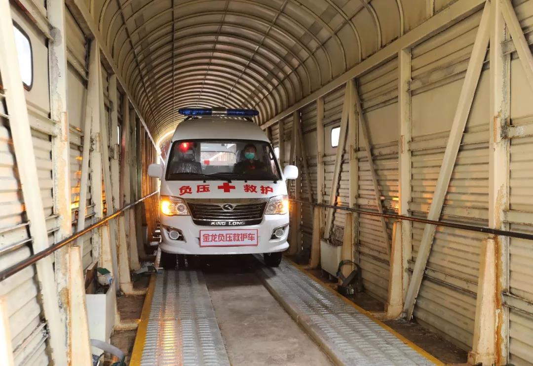 风掣雷行！40台金龙客车负压救护车驰援武汉 - 第2张
