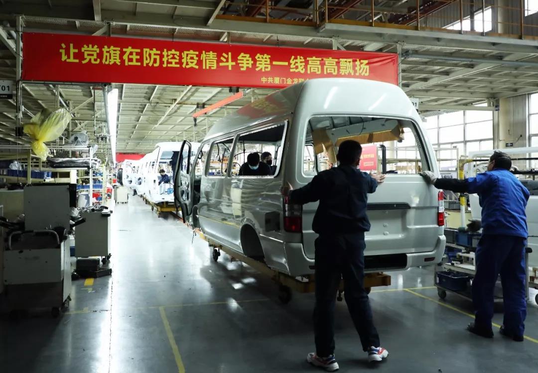 风掣雷行！40台金龙客车负压救护车驰援武汉 - 第4张