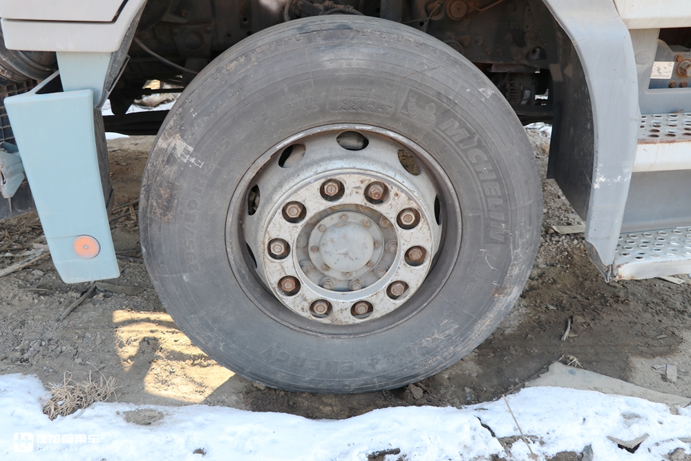 20年前这辆卡车就是自动挡,实拍奔驰第一代阿克托斯牵引车 - 第29张 - 提加商用车网 20年前这辆卡车就是自动挡,实拍奔驰第一代阿克托斯牵引车 - 第29张