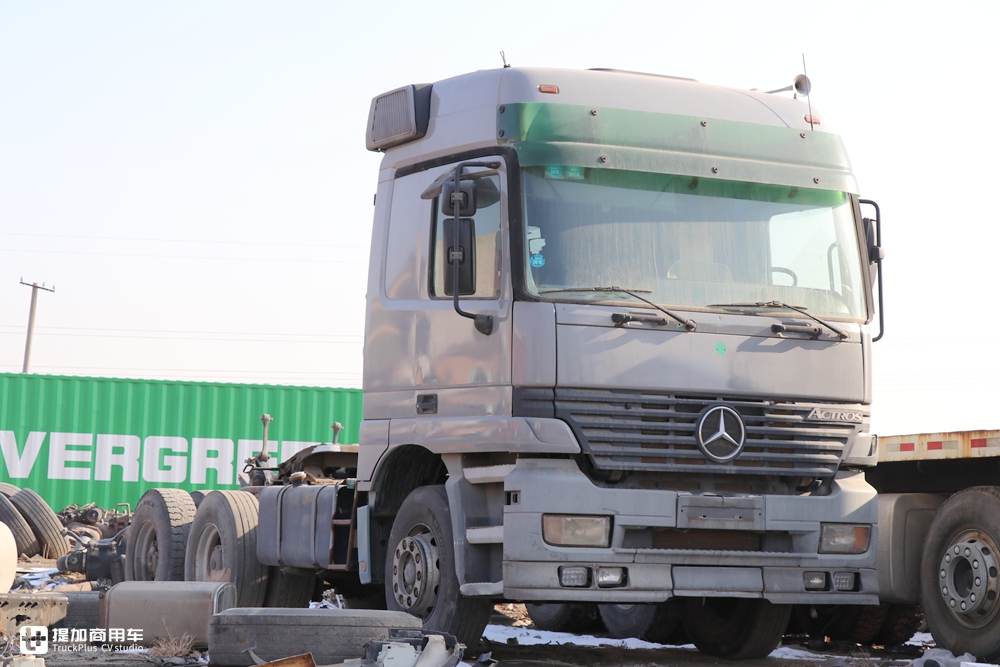 20年前这辆卡车就是自动挡,实拍奔驰第一代阿克托斯牵引车 - 第34张 - 提加商用车网 20年前这辆卡车就是自动挡,实拍奔驰第一代阿克托斯牵引车 - 第34张
