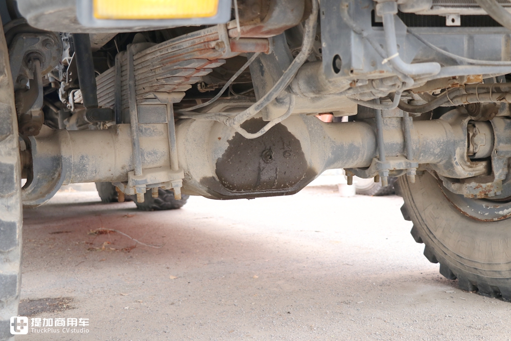 奔驰技术走进国内的第一批卡车,实拍在油田服役近20年的北奔卡车 - 第15张 - 提加商用车网 奔驰技术走进国内的第一批卡车,实拍在油田服役近20年的北奔卡车 - 第15张