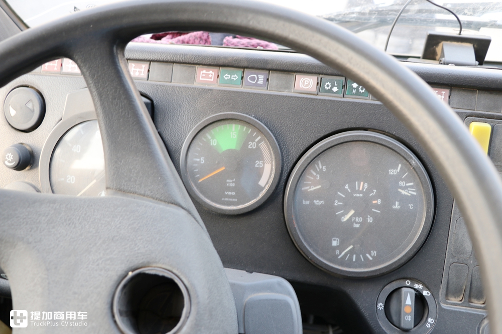 奔驰技术走进国内的第一批卡车，实拍在油田服役近20年的北奔卡车 - 第26张