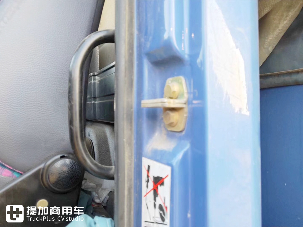 上世纪引入国内的欧洲卡车挖掘系列，绝对稀有的奔驰LK载货车实拍 - 第18张