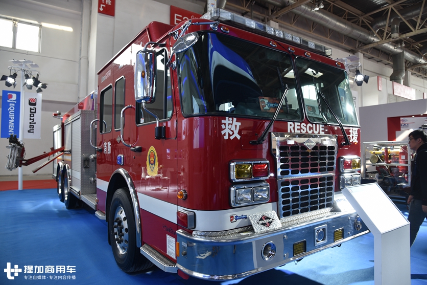少见的美国大力消防车实拍,国内服役超过10年,现在看配置依然前沿 - 第1张 - 提加商用车网 少见的美国大力消防车实拍,国内服役超过10年,现在看配置依然前沿 - 第1张