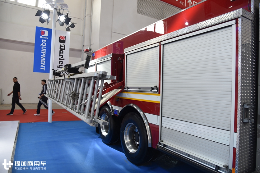 少见的美国大力消防车实拍,国内服役超过10年,现在看配置依然前沿 - 第12张 - 提加商用车网 少见的美国大力消防车实拍,国内服役超过10年,现在看配置依然前沿 - 第12张
