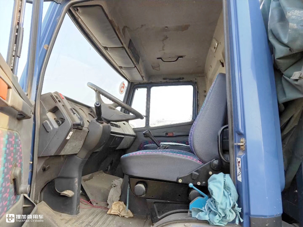 上世纪引入国内的欧洲卡车挖掘系列，绝对稀有的奔驰LK载货车实拍 - 第16张