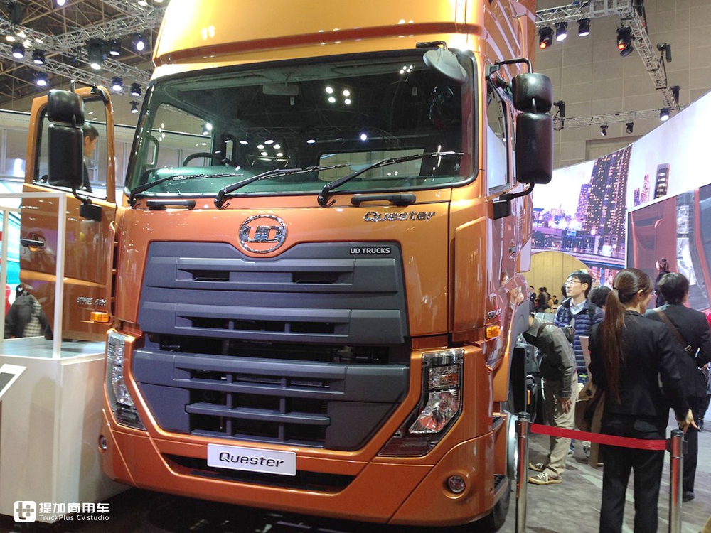 实拍日产柴酷腾搅拌车,集欧日技术的高端重卡却在“吃灰” - 第3张 - 提加商用车网 实拍日产柴酷腾搅拌车,集欧日技术的高端重卡却在“吃灰” - 第3张