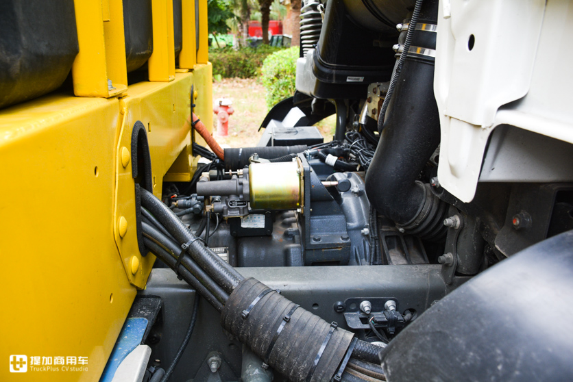 美国威康上装,重汽T5G国六底盘,实拍一款少见的下水道疏通清洗车 - 第4张 - 提加商用车网 美国威康上装,重汽T5G国六底盘,实拍一款少见的下水道疏通清洗车 - 第4张