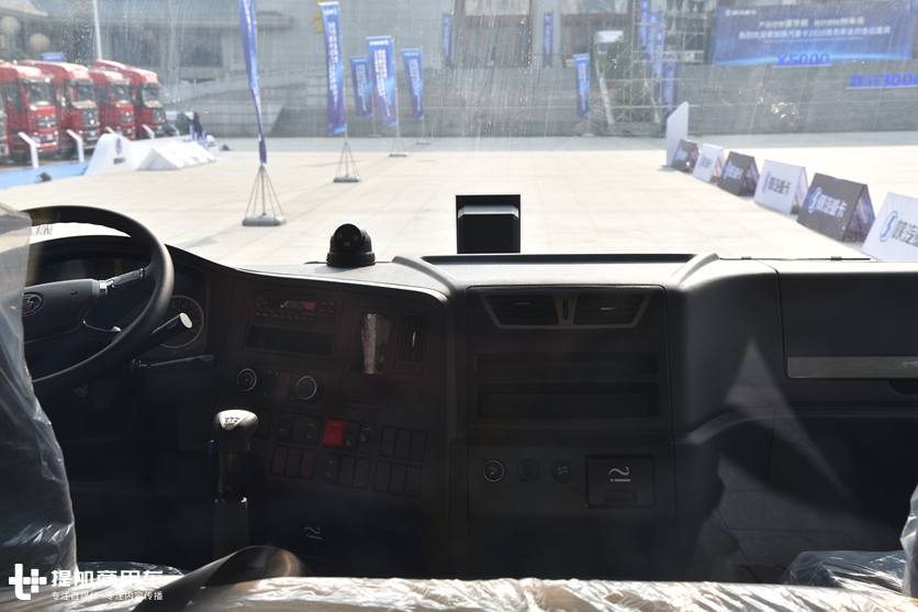 想跑快递开哪款车更适合?低鞍座拉货多,德龙X3000快递版了解下 - 第5张 - 提加商用车网 想跑快递开哪款车更适合?低鞍座拉货多,德龙X3000快递版了解下 - 第5张