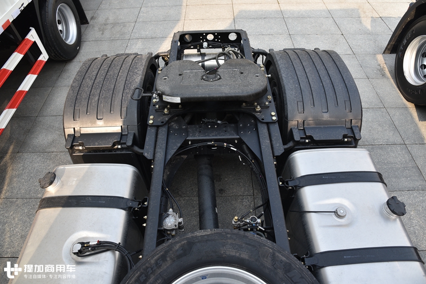 想跑快递开哪款车更适合?低鞍座拉货多,德龙X3000快递版了解下 - 第16张 - 提加商用车网 想跑快递开哪款车更适合?低鞍座拉货多,德龙X3000快递版了解下 - 第16张