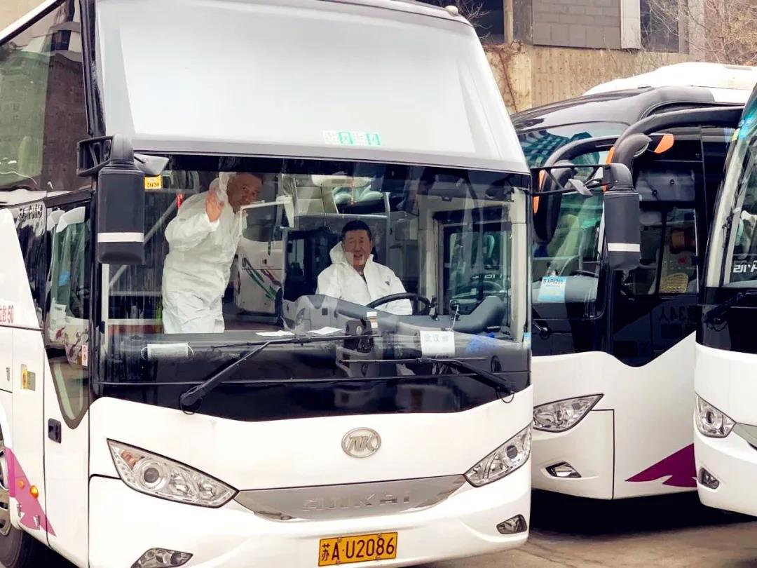 温暖前行,安凯客车护航最美“逆行者”! - 第1张 - 提加商用车网 温暖前行,安凯客车护航最美“逆行者”! - 第1张