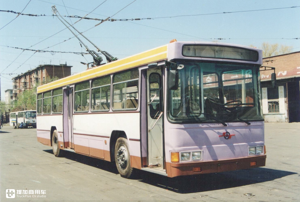 独家|上世纪就出口沙特,如今渐入尘埃,带您认识龙江客车品牌历史沿革