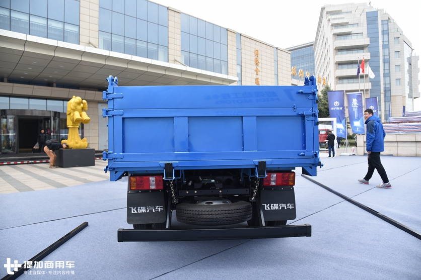 一改小自卸低端形象,科技外观和内饰,奥驰T1自卸小金刚实拍 - 第9张 - 提加商用车网 一改小自卸低端形象,科技外观和内饰,奥驰T1自卸小金刚实拍 - 第9张