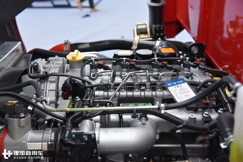 一改小自卸低端形象,科技外观和内饰,奥驰T1自卸小金刚实拍 - 第13张 - 提加商用车网 一改小自卸低端形象,科技外观和内饰,奥驰T1自卸小金刚实拍 - 第13张