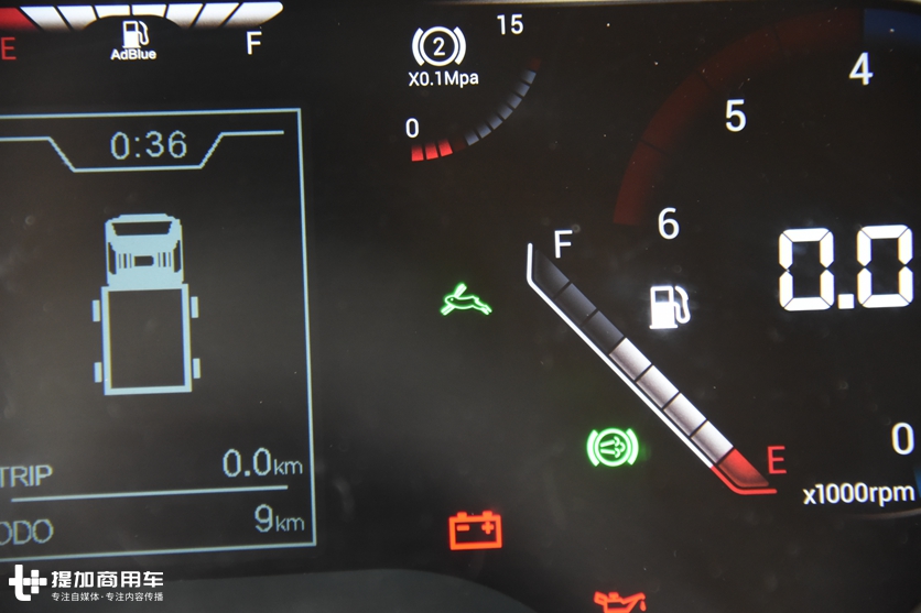 一改小自卸低端形象,科技外观和内饰,奥驰T1自卸小金刚实拍 - 第17张 - 提加商用车网 一改小自卸低端形象,科技外观和内饰,奥驰T1自卸小金刚实拍 - 第17张