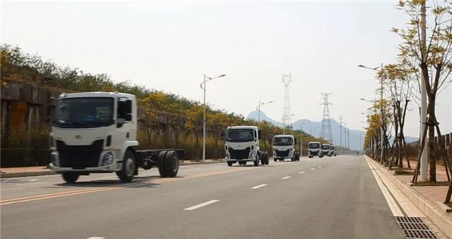 中联环卫250台订单首批45辆准时交付,乘龙保障战“疫”前线! - 第3张 - 提加商用车网 中联环卫250台订单首批45辆准时交付,乘龙保障战“疫”前线! - 第3张