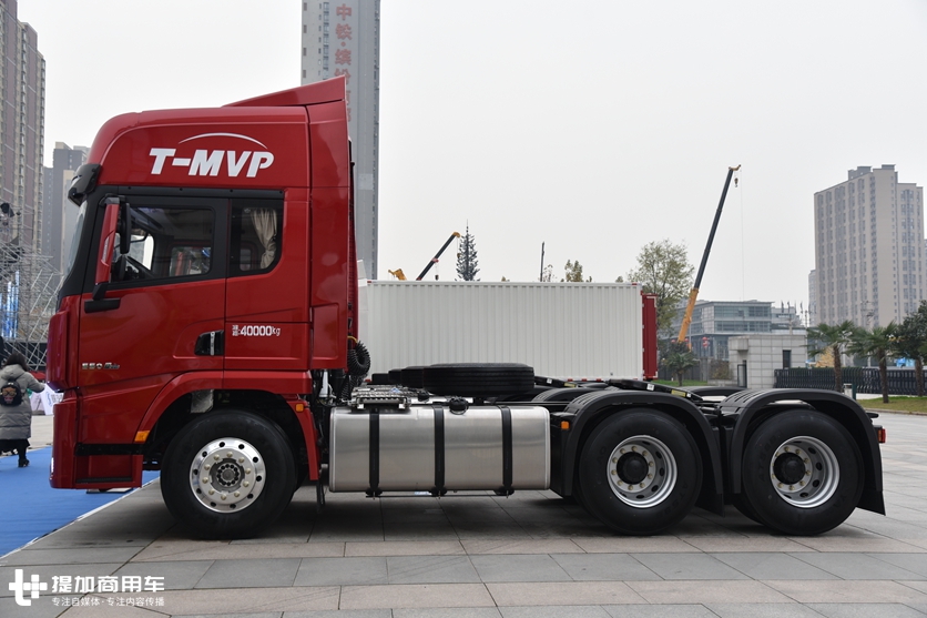 国内最有性价比卡车是谁?比肩旗舰重卡,带您认识国六版德龙X5000 - 第2张 - 提加商用车网 国内最有性价比卡车是谁?比肩旗舰重卡,带您认识国六版德龙X5000 - 第2张