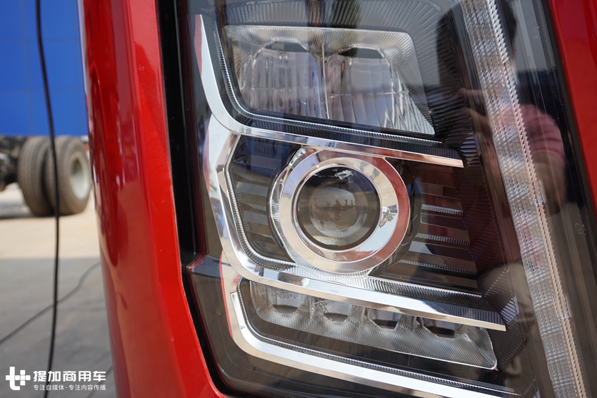 国内最有性价比卡车是谁?比肩旗舰重卡,带您认识国六版德龙X5000 - 第4张 - 提加商用车网 国内最有性价比卡车是谁?比肩旗舰重卡,带您认识国六版德龙X5000 - 第4张