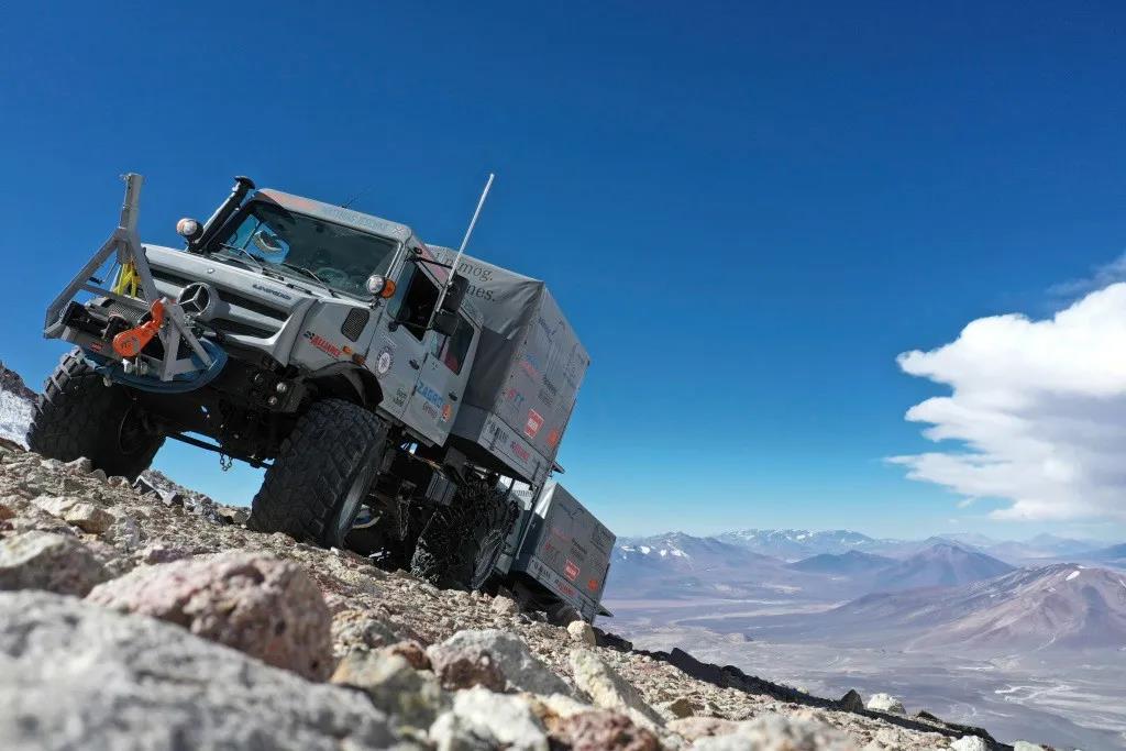 硬核挑战创世界纪录,乌尼莫克登上海拔6694米火山! - 第5张 - 提加商用车网 硬核挑战创世界纪录,乌尼莫克登上海拔6694米火山! - 第5张