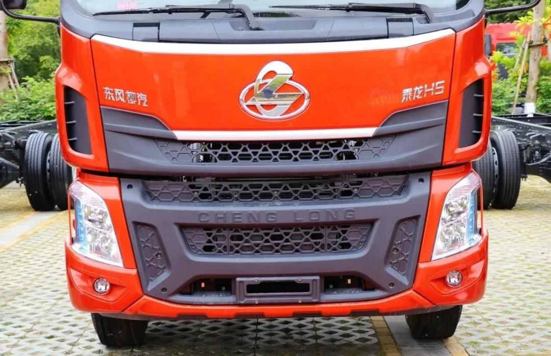 想买快递车？不妨看一看乘龙H5大单桥载货车 - 第6张