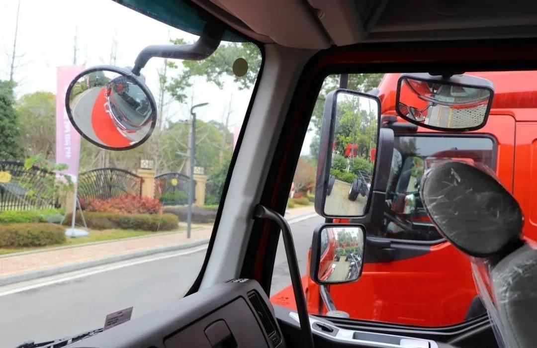 想买快递车？不妨看一看乘龙H5大单桥载货车 - 第8张