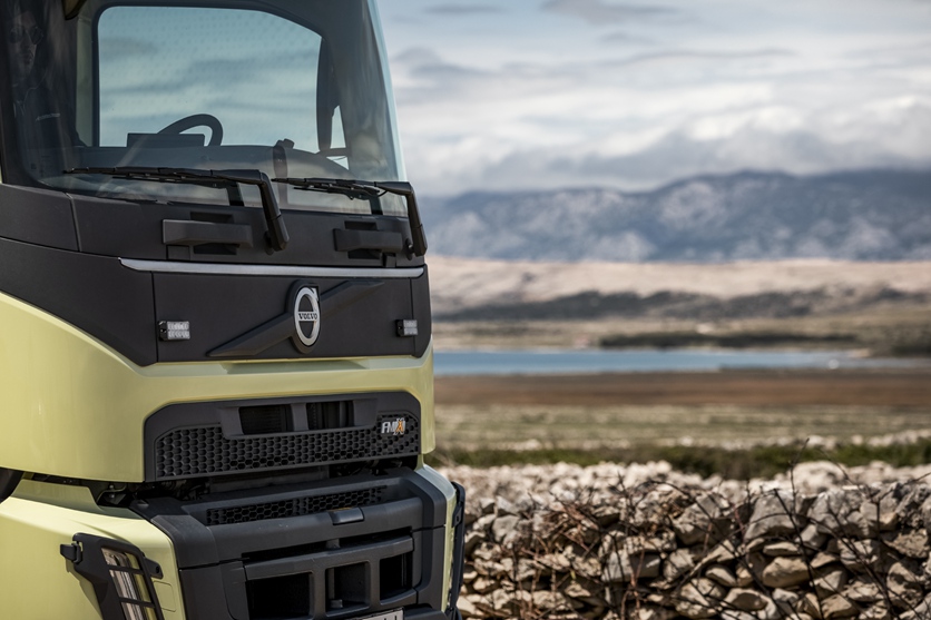 液晶显示屏加入,安全性能再提升,沃尔沃4款新卡车全解读 - 第12张 - 提加商用车网 液晶显示屏加入,安全性能再提升,沃尔沃4款新卡车全解读 - 第12张