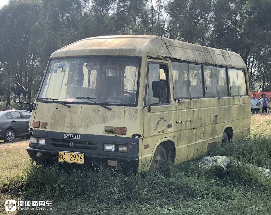 解放JK6载货车实拍,日系高端中巴五十铃Journey还有人记得吗?提加一周好文推荐 - 第3张 - 提加商用车网 解放JK6载货车实拍,日系高端中巴五十铃Journey还有人记得吗?提加一周好文推荐 - 第3张