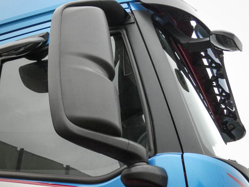 荷兰媒体评测依维柯新款旗舰卡车,车辆表现没得说,就是仪表盘设计被吐槽了 - 第13张 - 提加商用车网 荷兰媒体评测依维柯新款旗舰卡车,车辆表现没得说,就是仪表盘设计被吐槽了 - 第13张