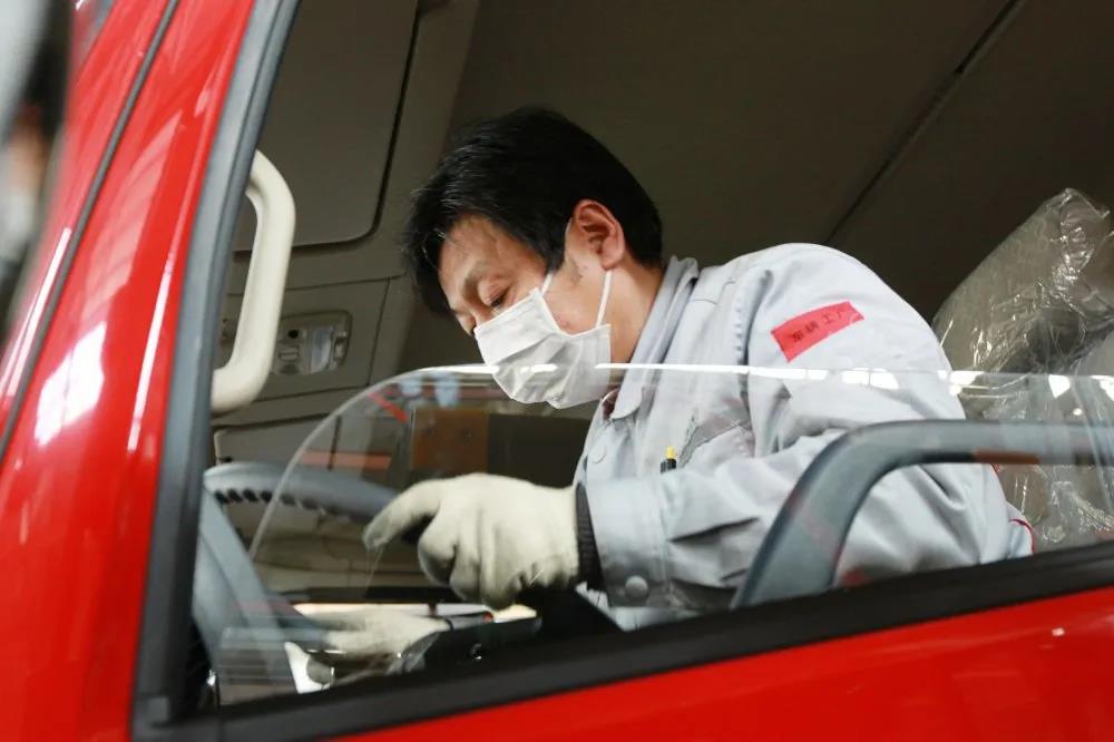 防疫车辆生产进行时:首批东风天锦底盘下线啦! - 第5张 - 提加商用车网 防疫车辆生产进行时:首批东风天锦底盘下线啦! - 第5张