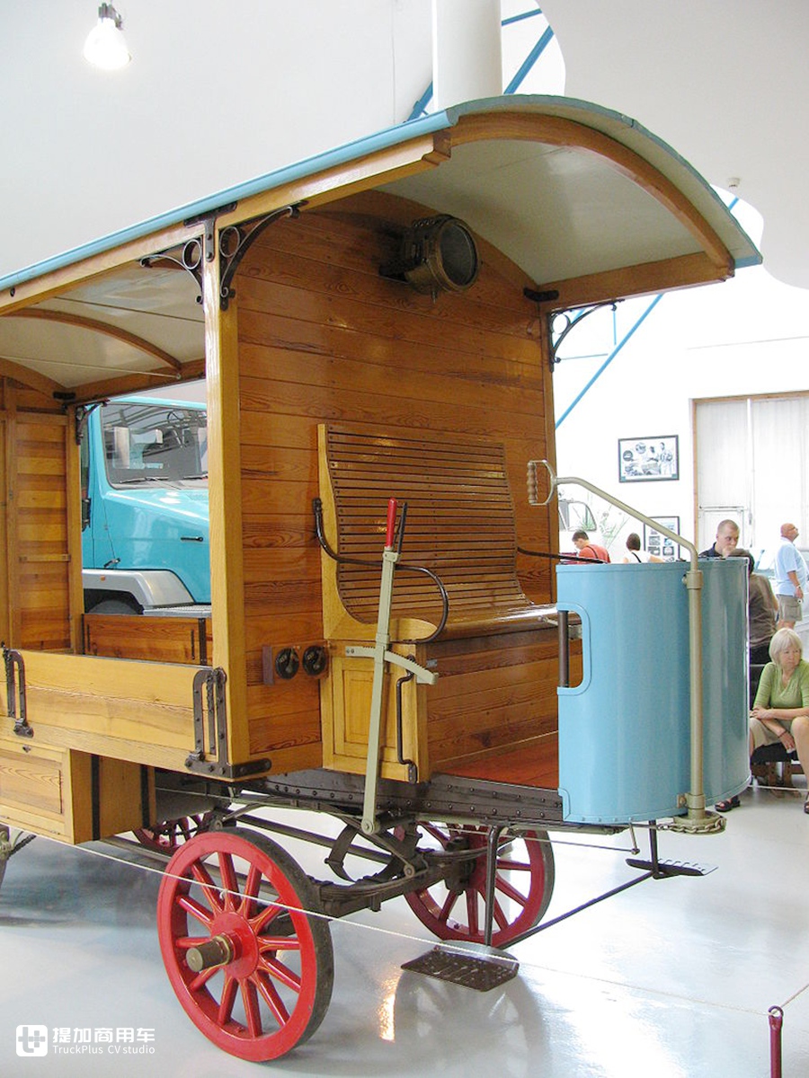 给国内卡车司机留下深刻印象的太脱拉卡车,到底有多强?捷克太脱拉科普上篇 - 第4张 - 提加商用车网 给国内卡车司机留下深刻印象的太脱拉卡车,到底有多强?捷克太脱拉科普上篇 - 第4张