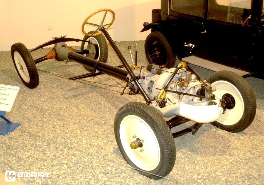 给国内卡车司机留下深刻印象的太脱拉卡车,到底有多强?捷克太脱拉科普上篇 - 第8张 - 提加商用车网 给国内卡车司机留下深刻印象的太脱拉卡车,到底有多强?捷克太脱拉科普上篇 - 第8张