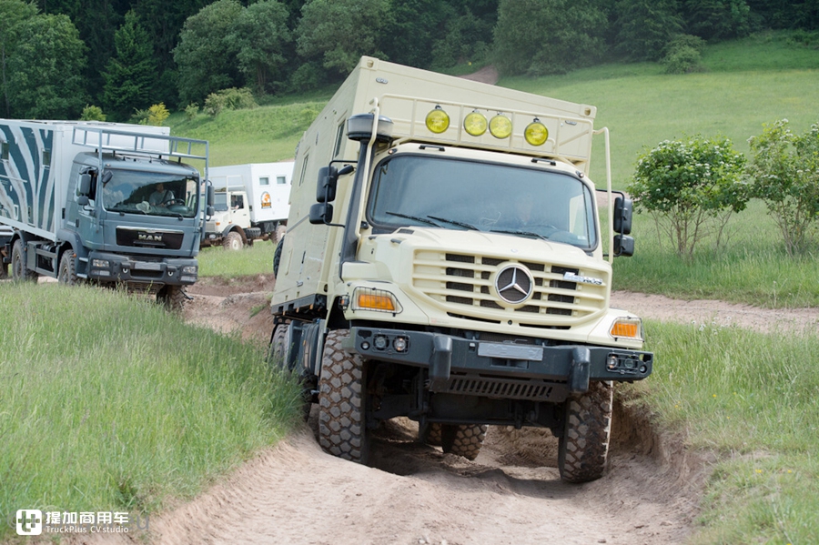 奔驰赛托斯越野房车实拍，也是全地形探险车，骨灰级车友别错过 - 第13张