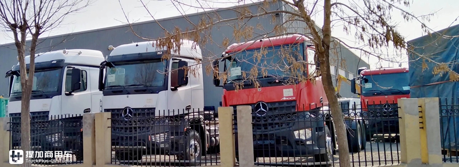 能牵引又可以随车吊,首台奔驰阿洛斯8X8随车吊牵引车来到国内啦 - 第1张 - 提加商用车网 能牵引又可以随车吊,首台奔驰阿洛斯8X8随车吊牵引车来到国内啦 - 第1张
