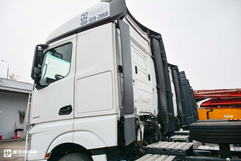 广州物流老板刚提的奔驰新款卡车,配置到底怎么样,我们带你好好看看 - 第5张 - 提加商用车网 广州物流老板刚提的奔驰新款卡车,配置到底怎么样,我们带你好好看看 - 第5张