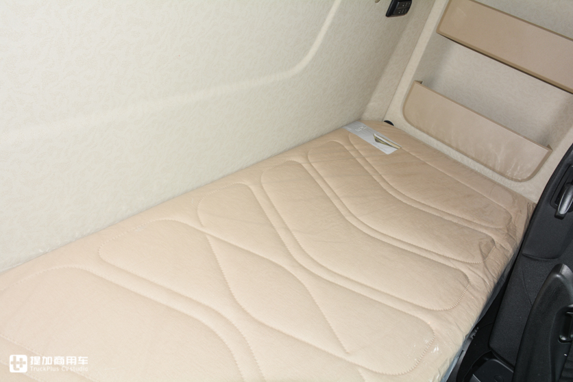 广州物流老板刚提的奔驰新款卡车,配置到底怎么样,我们带你好好看看 - 第17张 - 提加商用车网 广州物流老板刚提的奔驰新款卡车,配置到底怎么样,我们带你好好看看 - 第17张