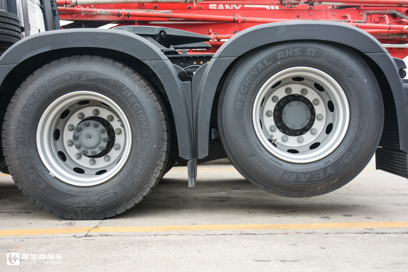 广州物流老板刚提的奔驰新款卡车,配置到底怎么样,我们带你好好看看 - 第23张 - 提加商用车网 广州物流老板刚提的奔驰新款卡车,配置到底怎么样,我们带你好好看看 - 第23张