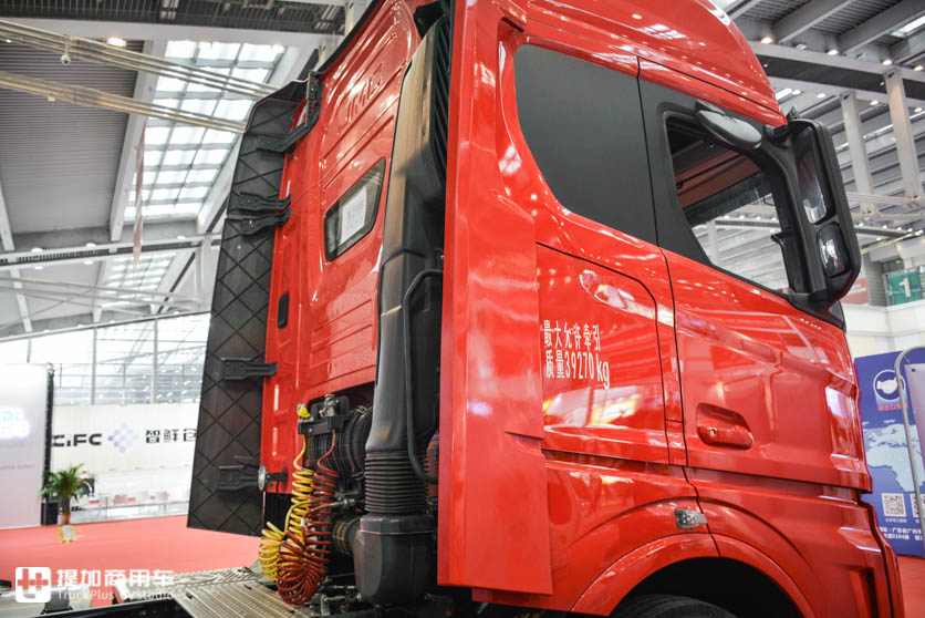 福特技术的旗舰重卡,配置不输于欧洲原款车型,为何在国内没有火? - 第8张 - 提加商用车网 福特技术的旗舰重卡,配置不输于欧洲原款车型,为何在国内没有火? - 第8张