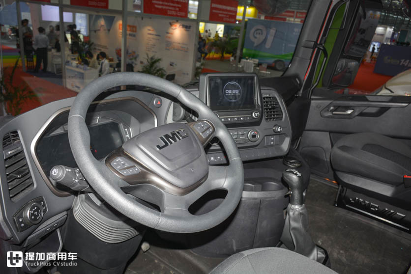 福特技术的旗舰重卡,配置不输于欧洲原款车型,为何在国内没有火? - 第11张 - 提加商用车网 福特技术的旗舰重卡,配置不输于欧洲原款车型,为何在国内没有火? - 第11张