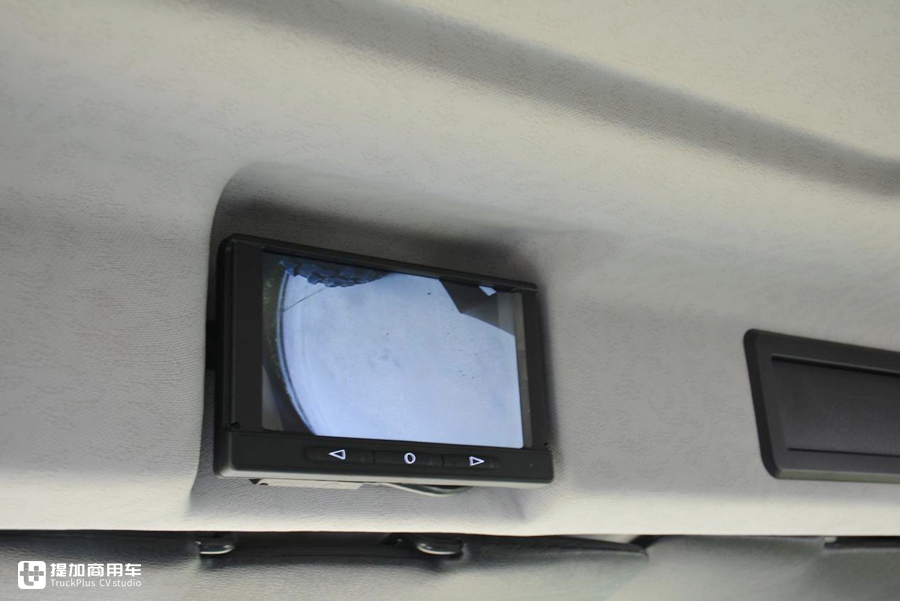 又一个男人的大玩具,乌尼莫克最新款底盘打造,阿莫迪罗攀爬者越野房车实拍 - 第13张 - 提加商用车网 又一个男人的大玩具,乌尼莫克最新款底盘打造,阿莫迪罗攀爬者越野房车实拍 - 第13张