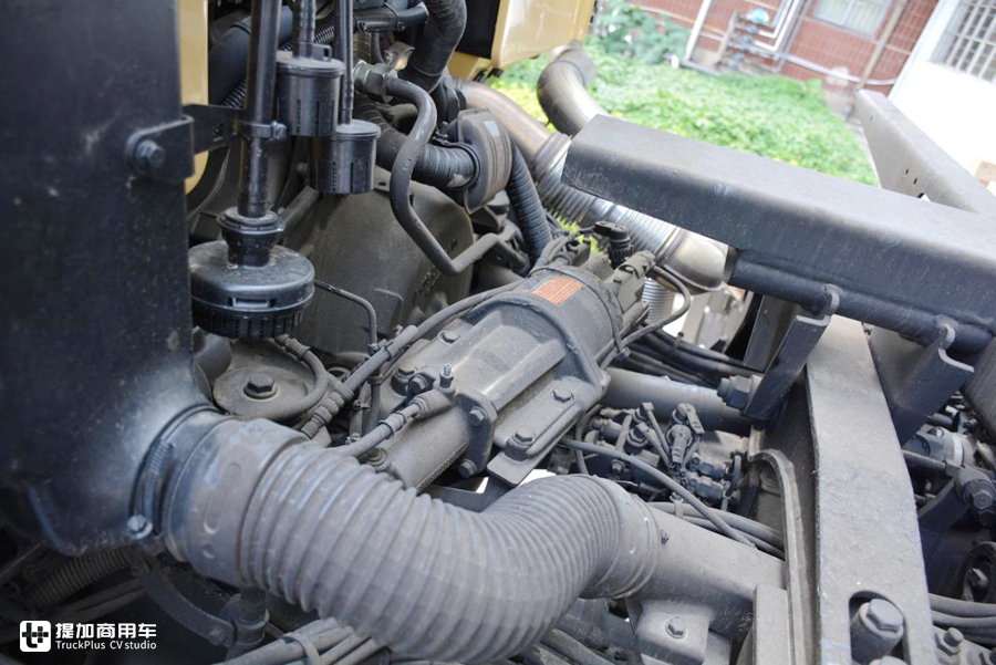 又一个男人的大玩具,乌尼莫克最新款底盘打造,阿莫迪罗攀爬者越野房车实拍 - 第21张 - 提加商用车网 又一个男人的大玩具,乌尼莫克最新款底盘打造,阿莫迪罗攀爬者越野房车实拍 - 第21张