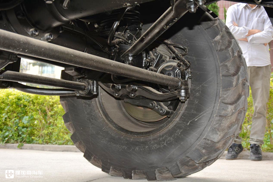 又一个男人的大玩具,乌尼莫克最新款底盘打造,阿莫迪罗攀爬者越野房车实拍 - 第28张 - 提加商用车网 又一个男人的大玩具,乌尼莫克最新款底盘打造,阿莫迪罗攀爬者越野房车实拍 - 第28张