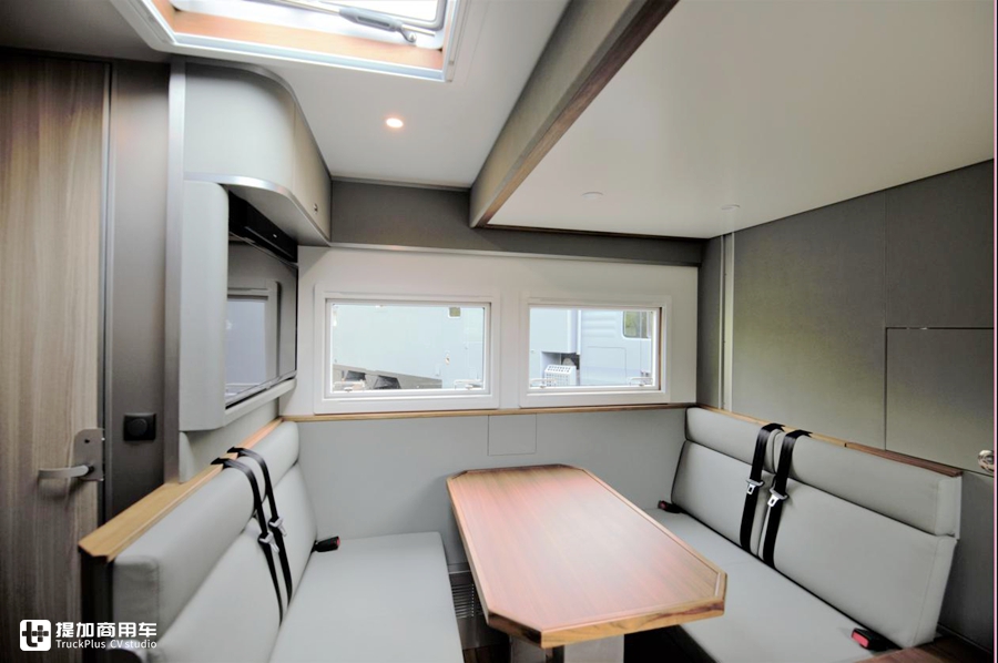 又一个男人的大玩具,乌尼莫克最新款底盘打造,阿莫迪罗攀爬者越野房车实拍 - 第35张 - 提加商用车网 又一个男人的大玩具,乌尼莫克最新款底盘打造,阿莫迪罗攀爬者越野房车实拍 - 第35张