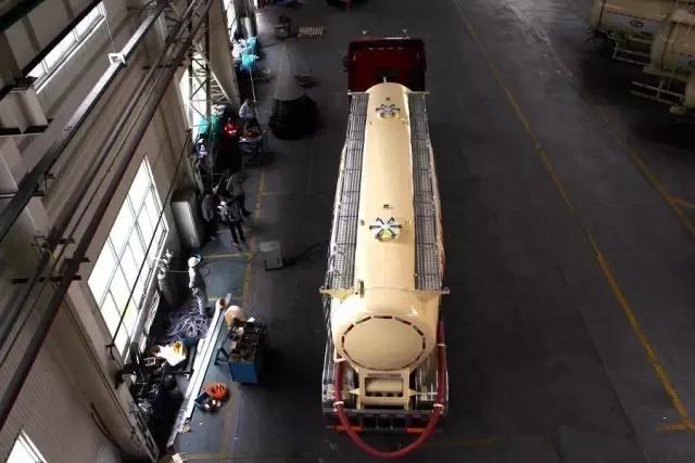 轻量化粉罐半挂车的战斗机!华菱汉马,车挂一体,自重仅6吨 - 第6张 - 提加商用车网 轻量化粉罐半挂车的战斗机!华菱汉马,车挂一体,自重仅6吨 - 第6张