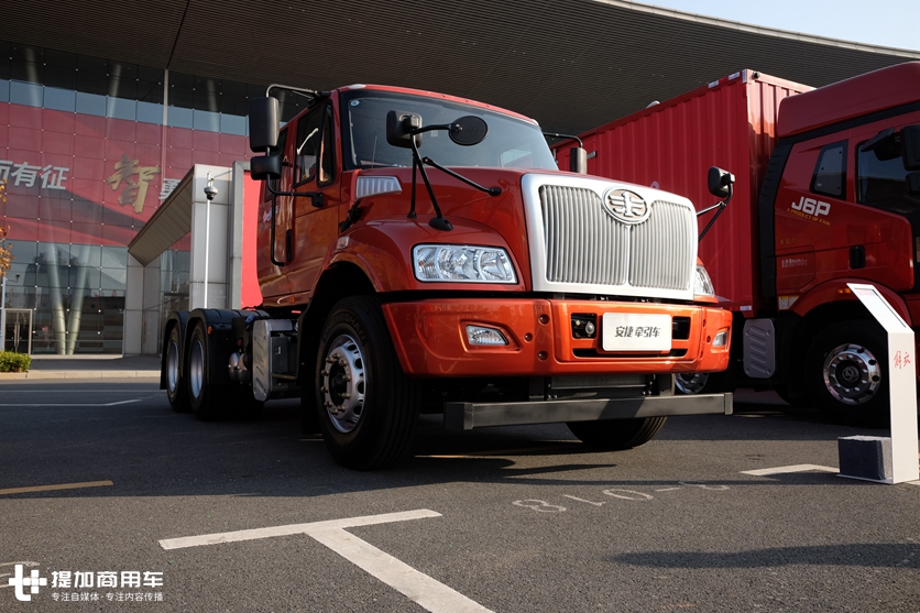 车高仅为2.72米,专为过限高杆打造,解放安捷超低顶长头卡车实拍 - 第1张 - 提加商用车网 车高仅为2.72米,专为过限高杆打造,解放安捷超低顶长头卡车实拍 - 第1张