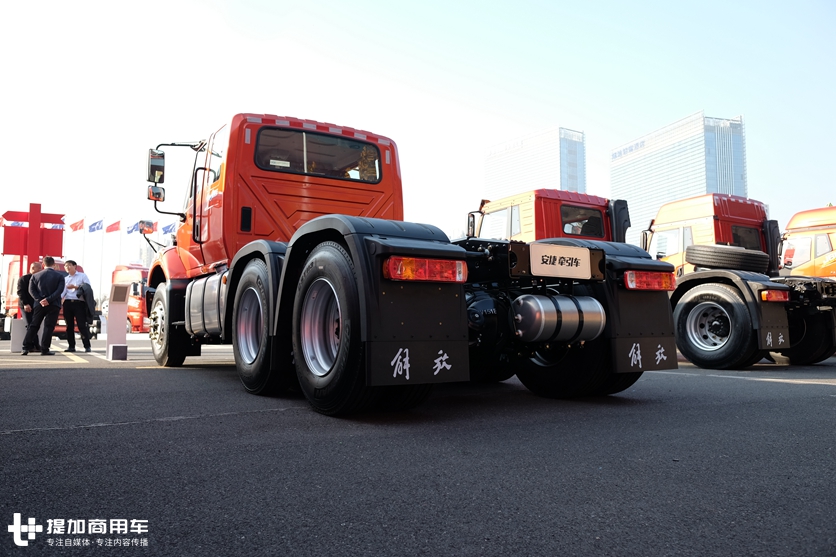 车高仅为2.72米,专为过限高杆打造,解放安捷超低顶长头卡车实拍 - 第9张 - 提加商用车网 车高仅为2.72米,专为过限高杆打造,解放安捷超低顶长头卡车实拍 - 第9张