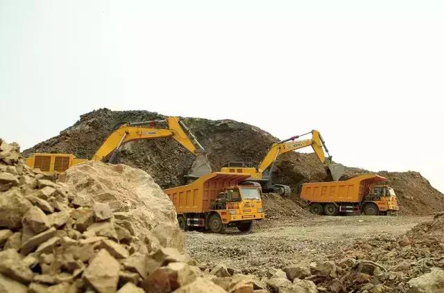 批量交车!非公路宽体自卸车奔赴矿山前线 - 第4张 - 提加商用车网 批量交车!非公路宽体自卸车奔赴矿山前线 - 第4张