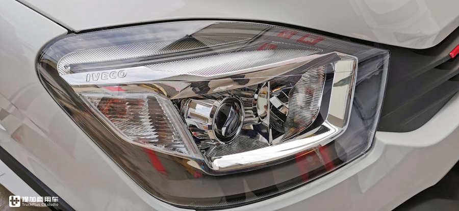 基于欧胜底盘打造,阿娜亚天空之子自行C型小额头旅居车实拍 - 第6张 - 提加商用车网 基于欧胜底盘打造,阿娜亚天空之子自行C型小额头旅居车实拍 - 第6张