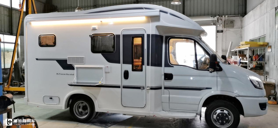 基于欧胜底盘打造,阿娜亚天空之子自行C型小额头旅居车实拍 - 第7张 - 提加商用车网 基于欧胜底盘打造,阿娜亚天空之子自行C型小额头旅居车实拍 - 第7张